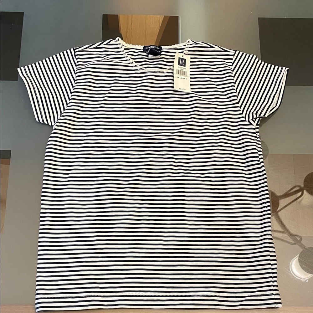 GAP Black and White Striped Short Sleeve Tee